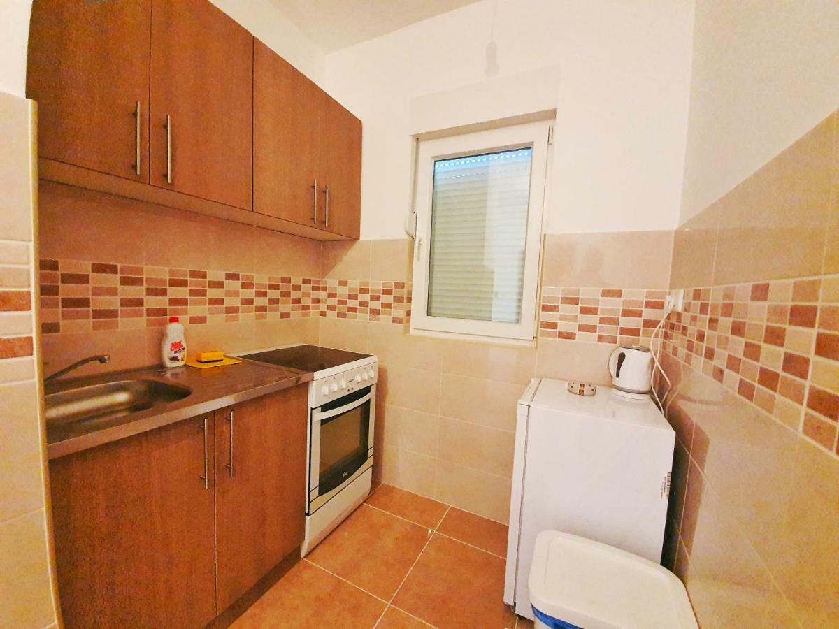 Apartman 44 Bijeljina Buitenkant foto