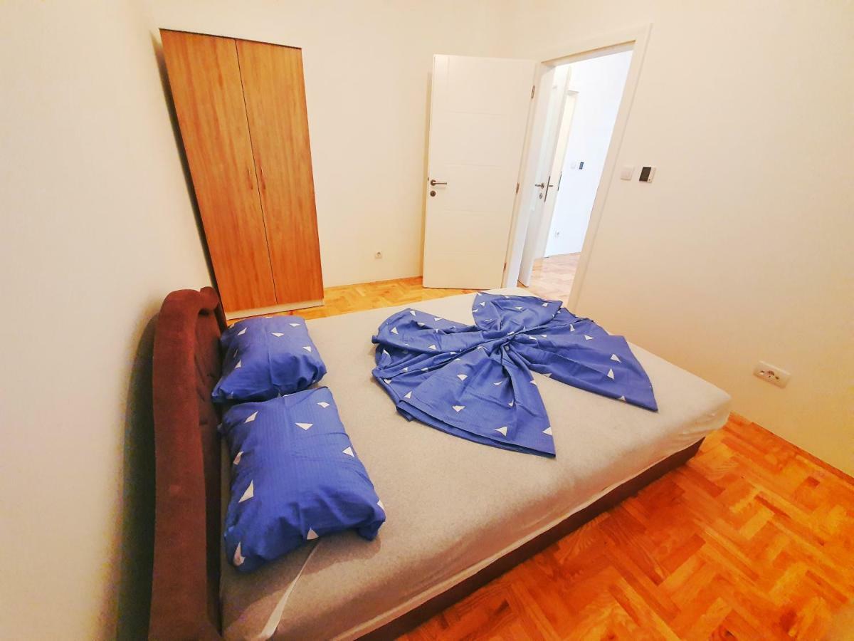 Apartman 44 Bijeljina Buitenkant foto