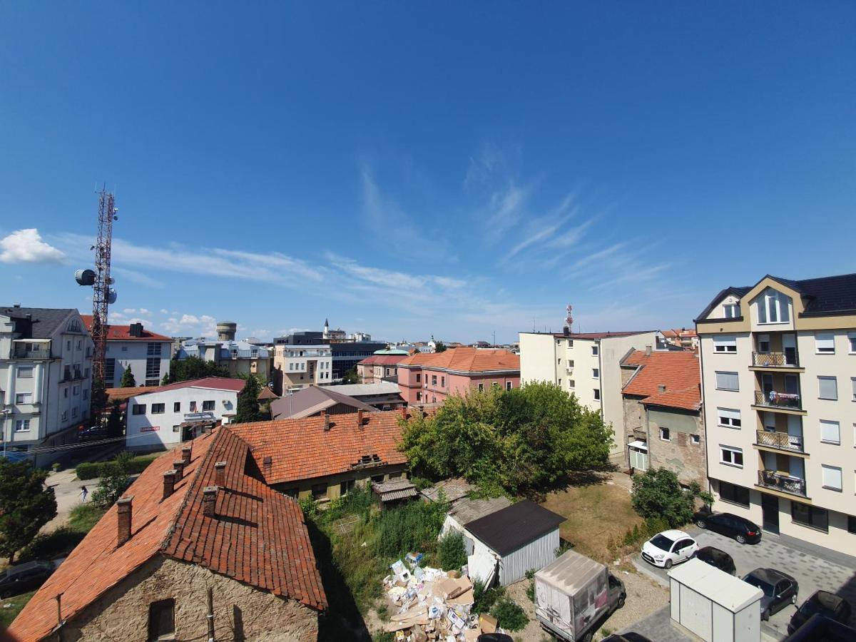 Apartman 44 Bijeljina Buitenkant foto